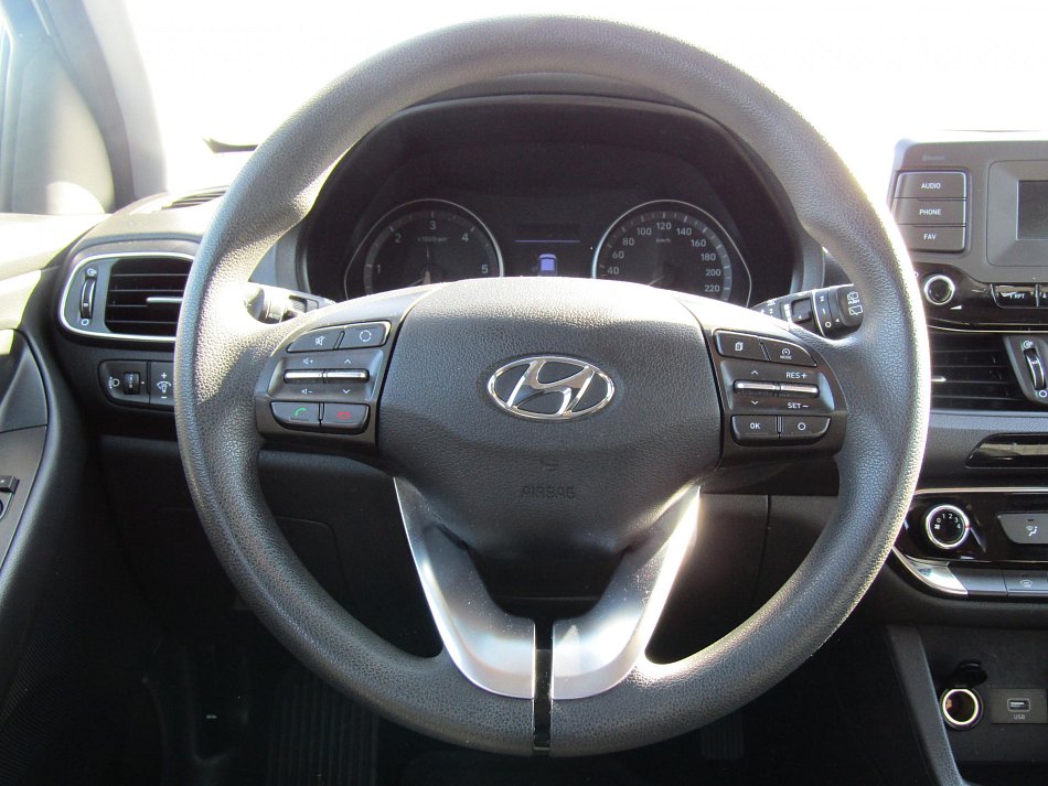 Hyundai I30 1.6 CRDi Trikolor