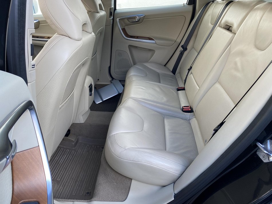 Volvo XC60 2.0 D4 Summum