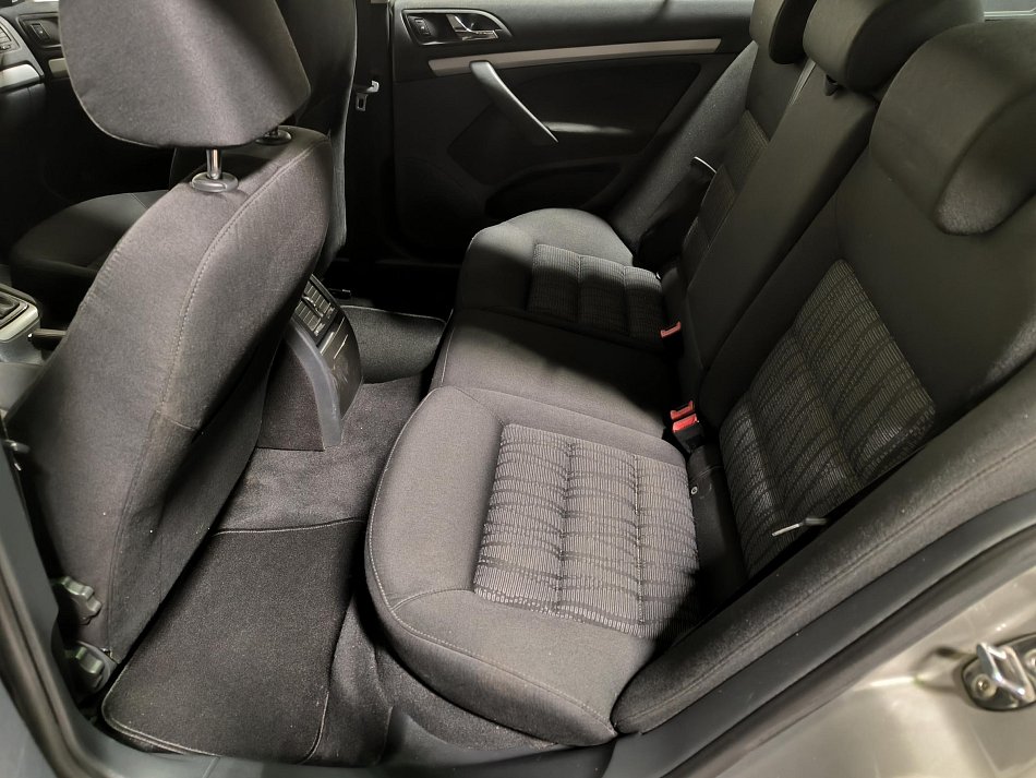 Škoda Octavia II 1.4 TSi Elegance