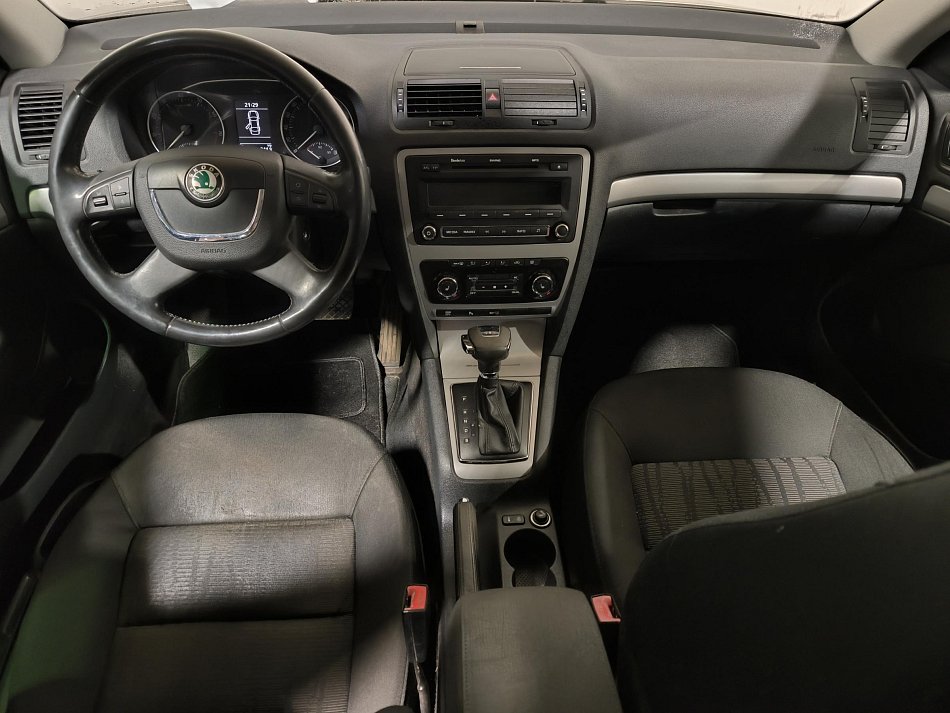 Škoda Octavia II 1.4 TSi Elegance