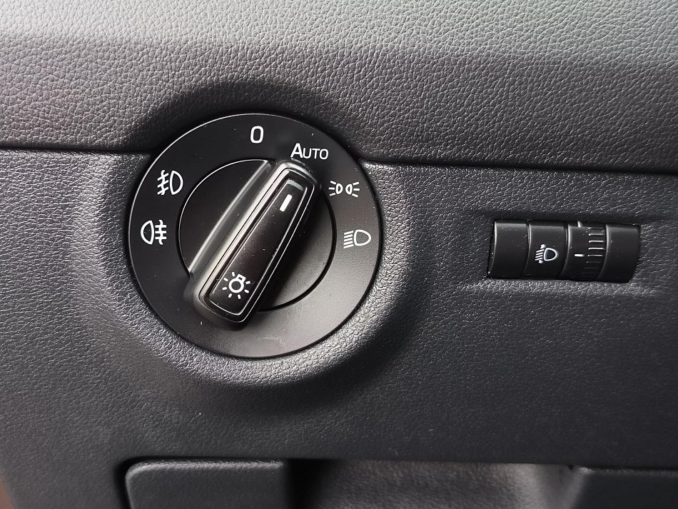 Škoda Octavia III 2.0 TDi Elegance