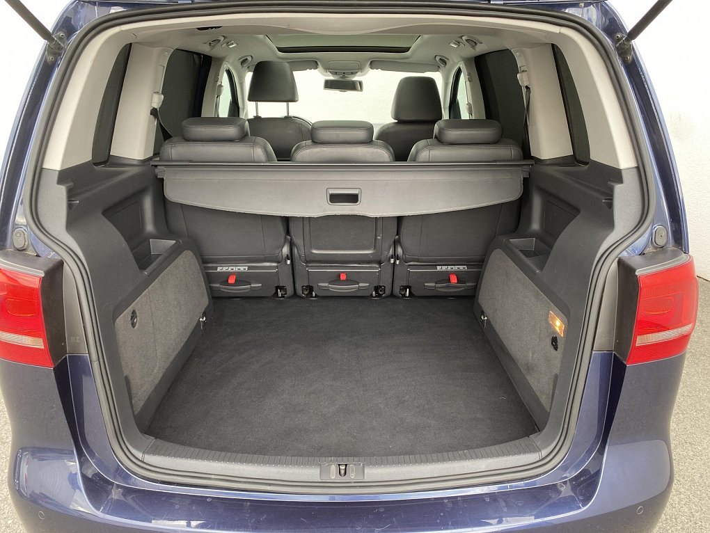 Volkswagen Touran 2.0 TDi 