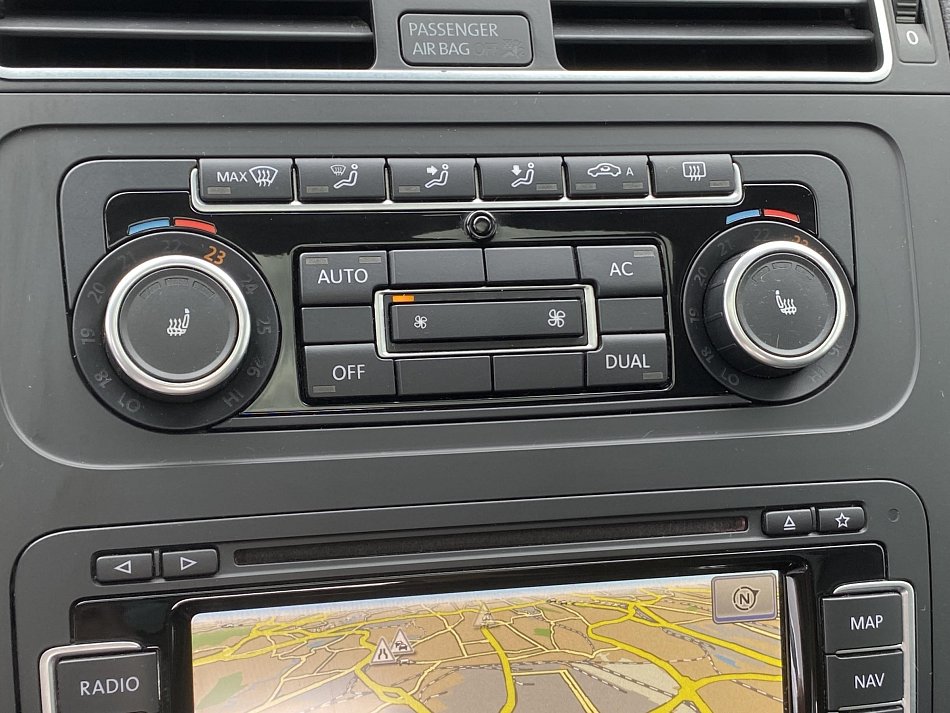 Volkswagen Touran 2.0 TDi 