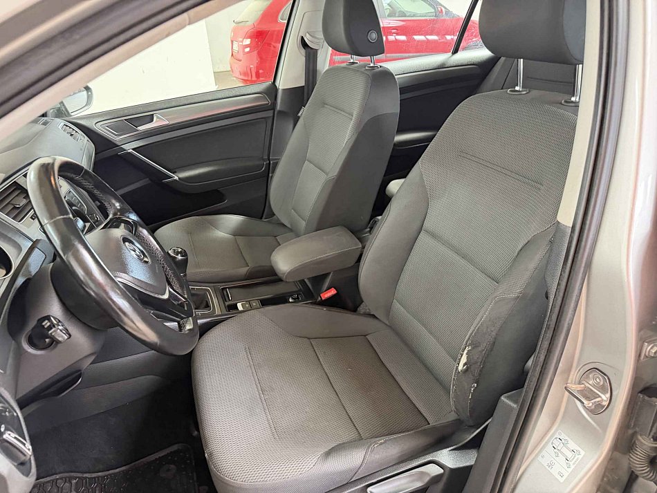Volkswagen Golf 1.2 TSi Comfortline VII