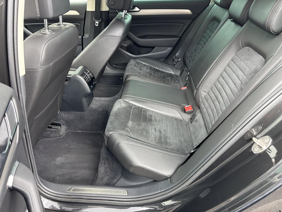 Volkswagen Passat 2.0 TDi Highline
