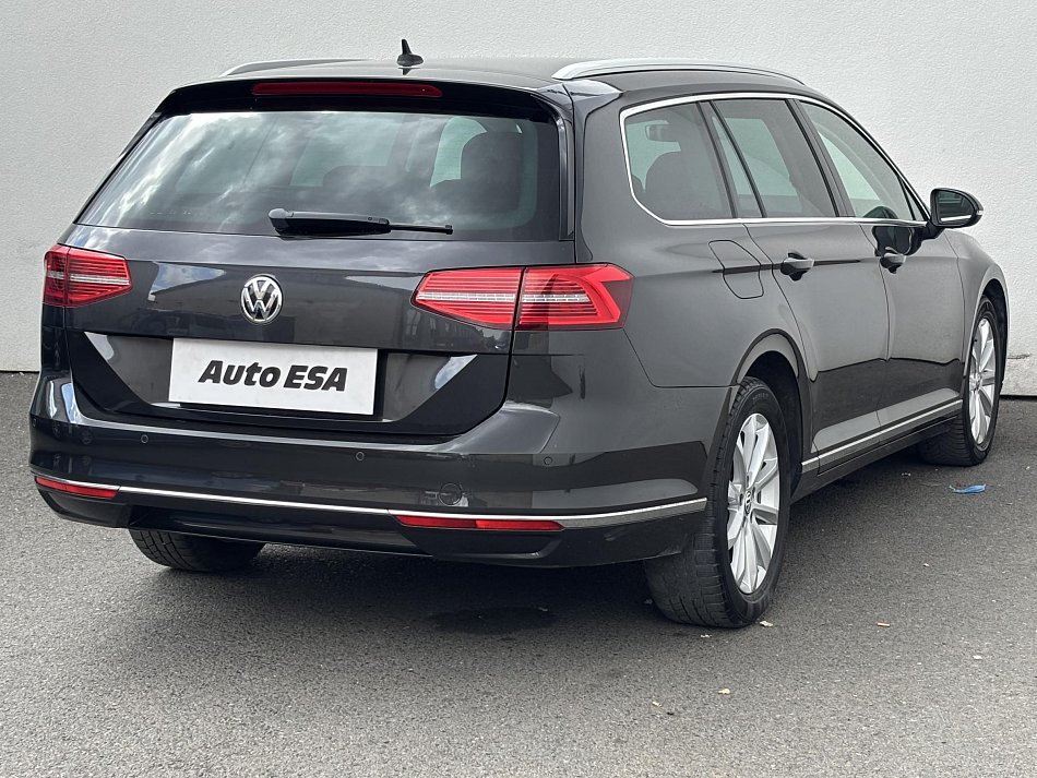Volkswagen Passat 2.0 TDi Highline