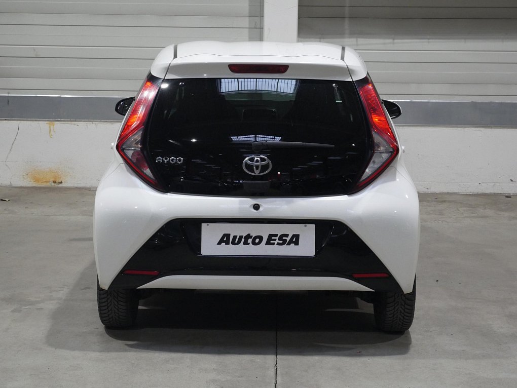 Toyota Aygo 1.0i 