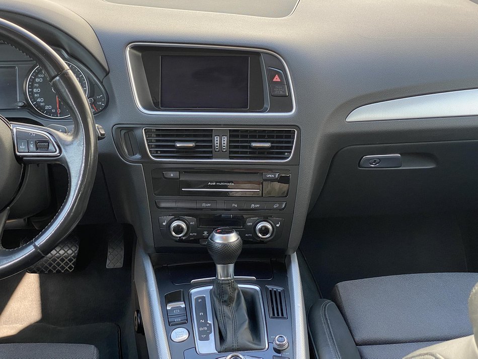 Audi Q5 2.0 TDi S-line Quattro