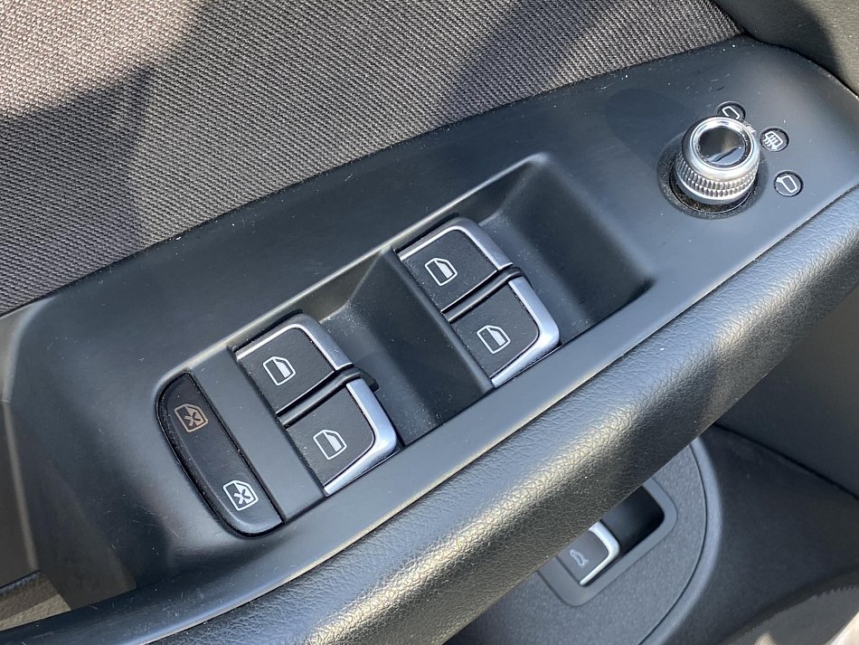 Audi Q5 2.0 TDi S-line Quattro