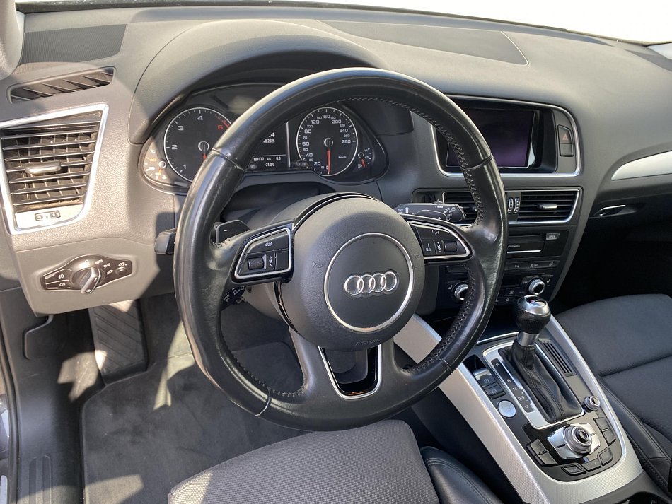Audi Q5 2.0 TDi S-line Quattro