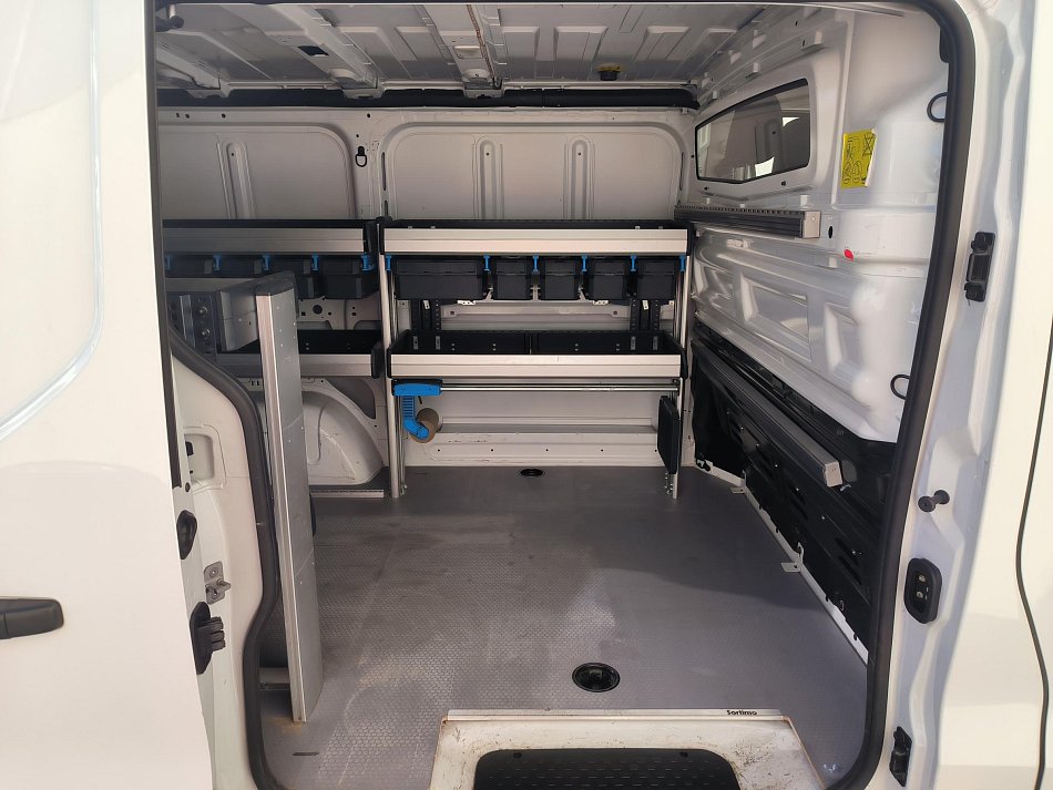 Renault Trafic 1.6dCi  DÍLNA