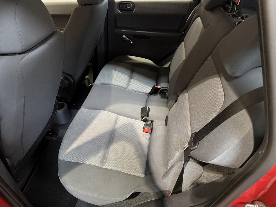 Mitsubishi Colt 1.1i 
