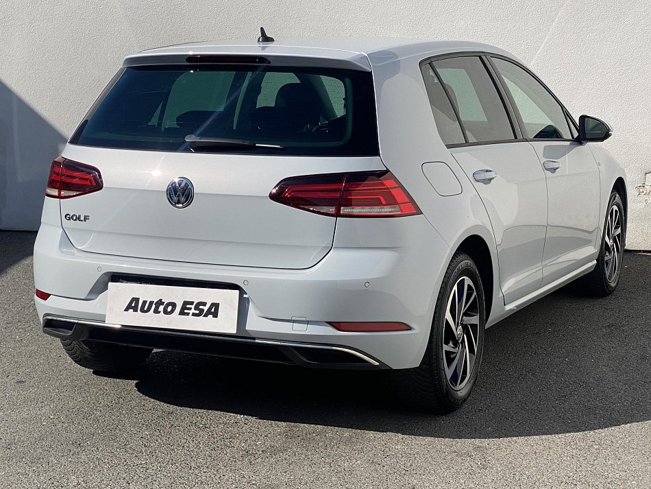 Volkswagen Golf 1.0TSi Join