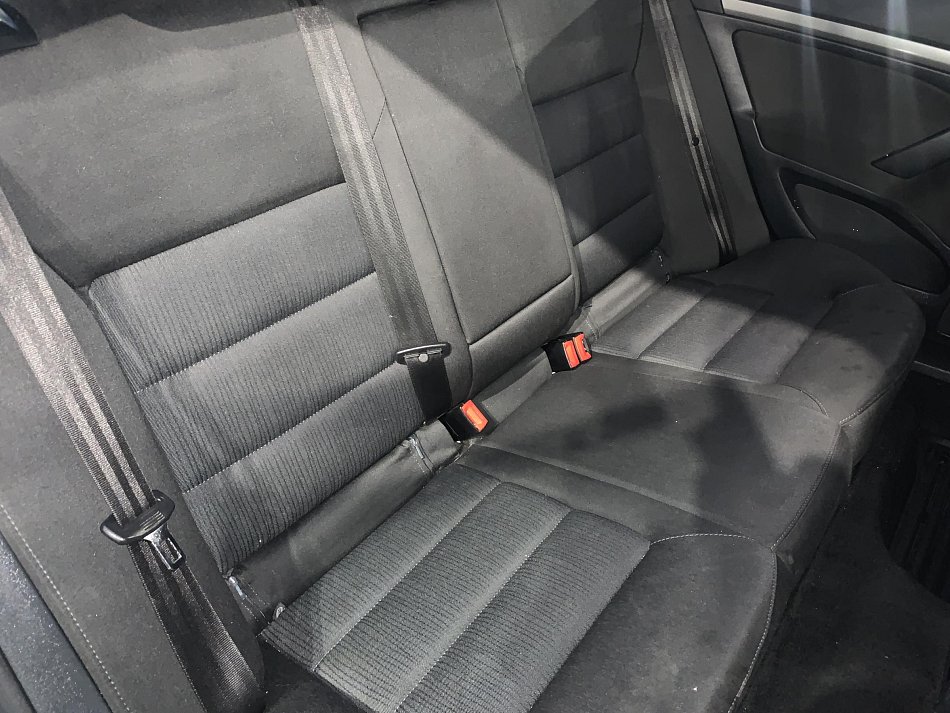 Škoda Octavia 1.6 FSi Elegance