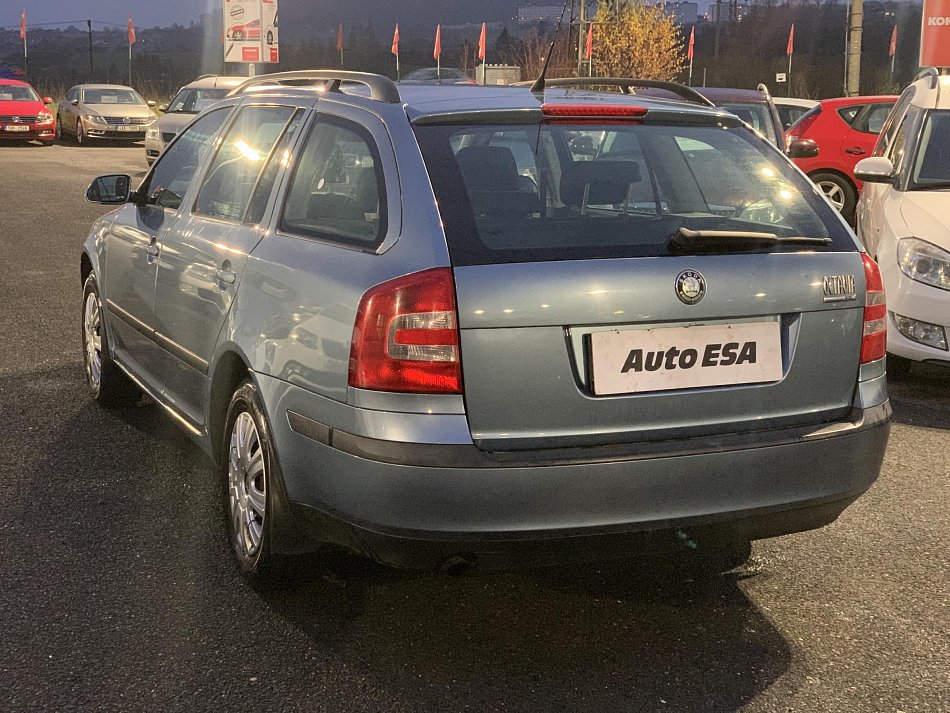 Škoda Octavia 1.6 FSi Elegance