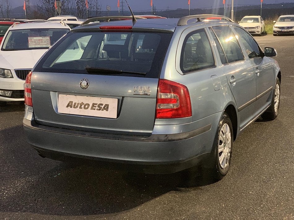 Škoda Octavia 1.6 FSi Elegance