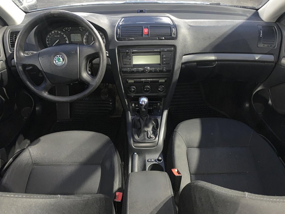 Škoda Octavia 1.6 FSi Elegance