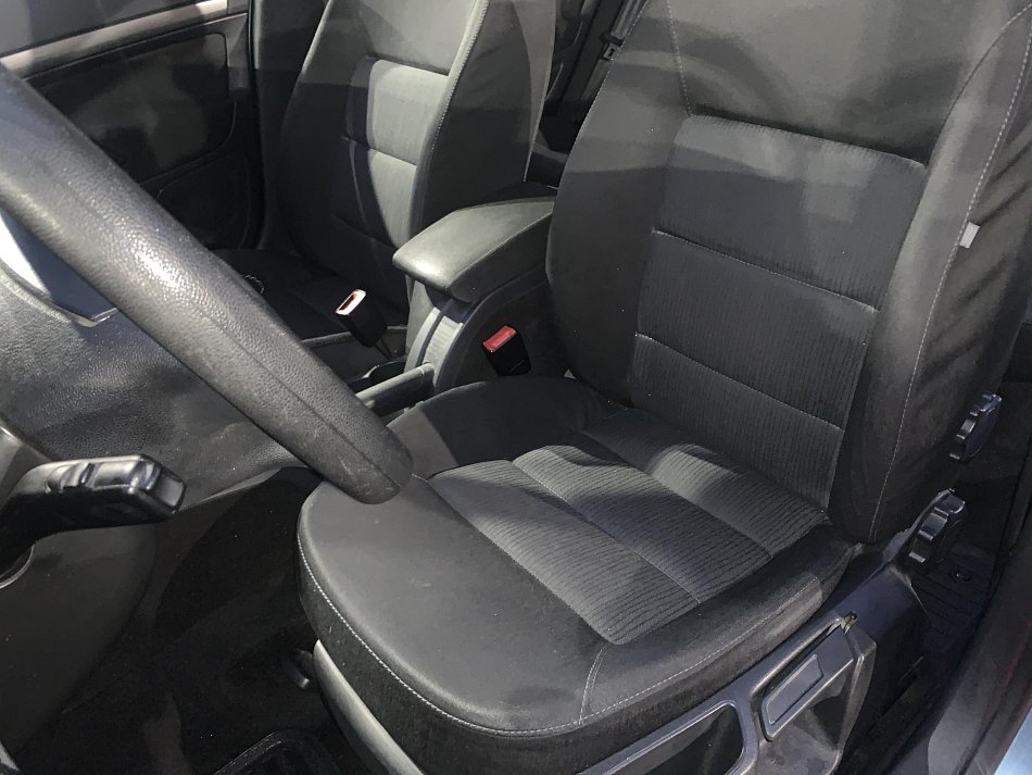 Škoda Octavia 1.6 FSi Elegance