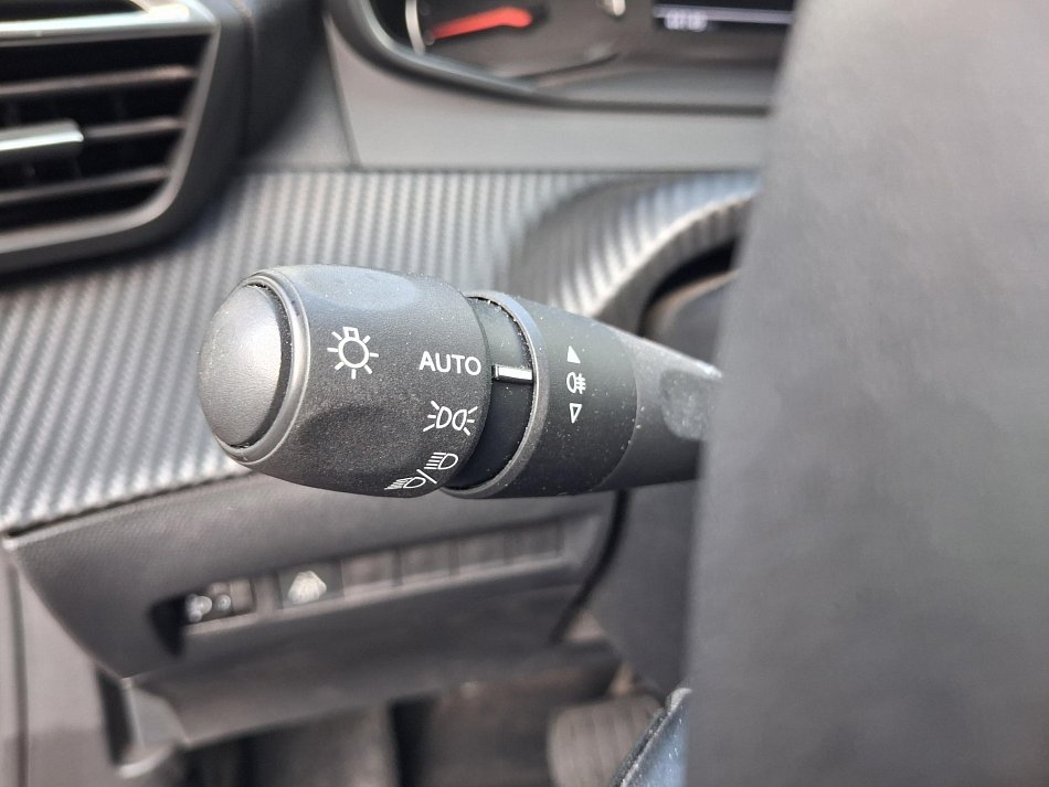 Peugeot 2008 1.2PT Allure