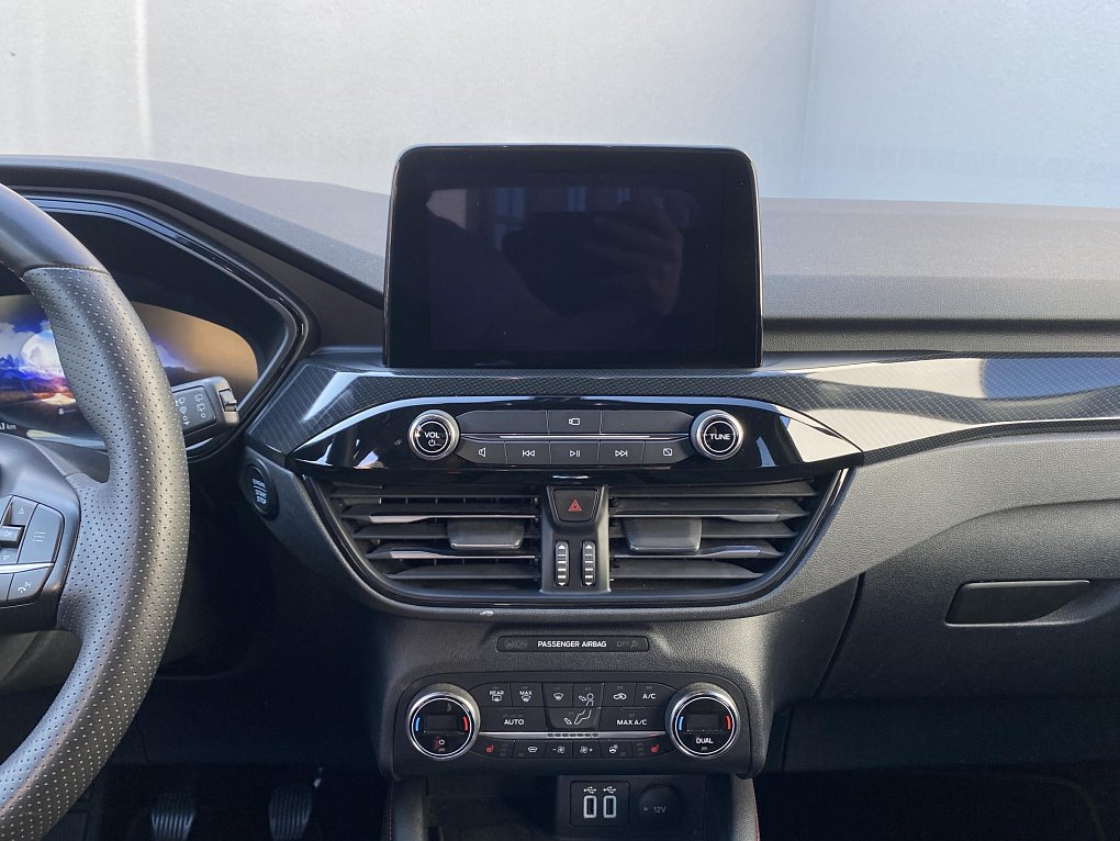 Ford Kuga 1.5 EB ST-Line