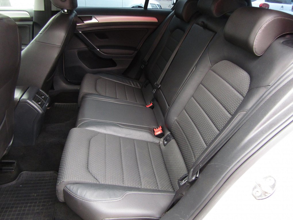 Volkswagen Golf 1.4TSI 