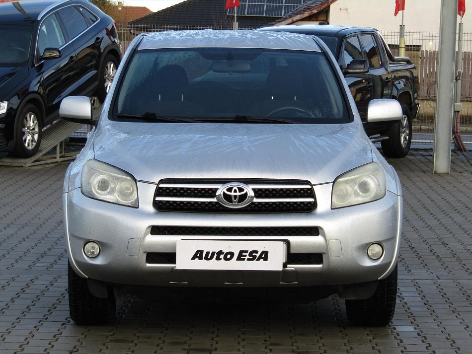 Toyota RAV4 2.2D-4D 