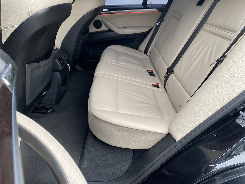BMW X5 3.0d M Paket xDrive40d