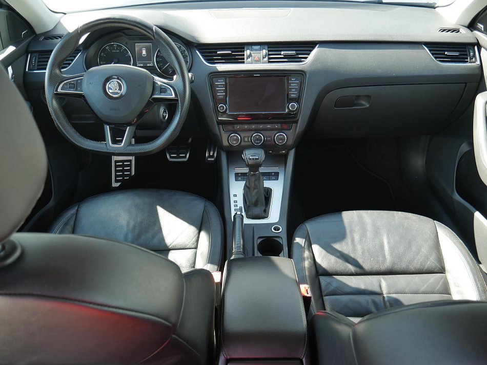 Škoda Octavia III 1.8TSi Elegance 4x4
