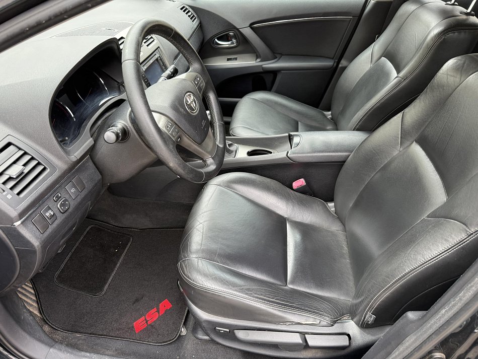 Toyota Avensis 2.2D 