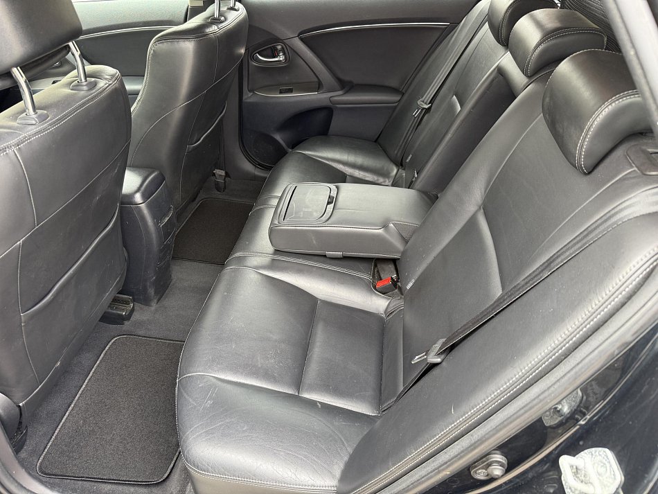 Toyota Avensis 2.2D 
