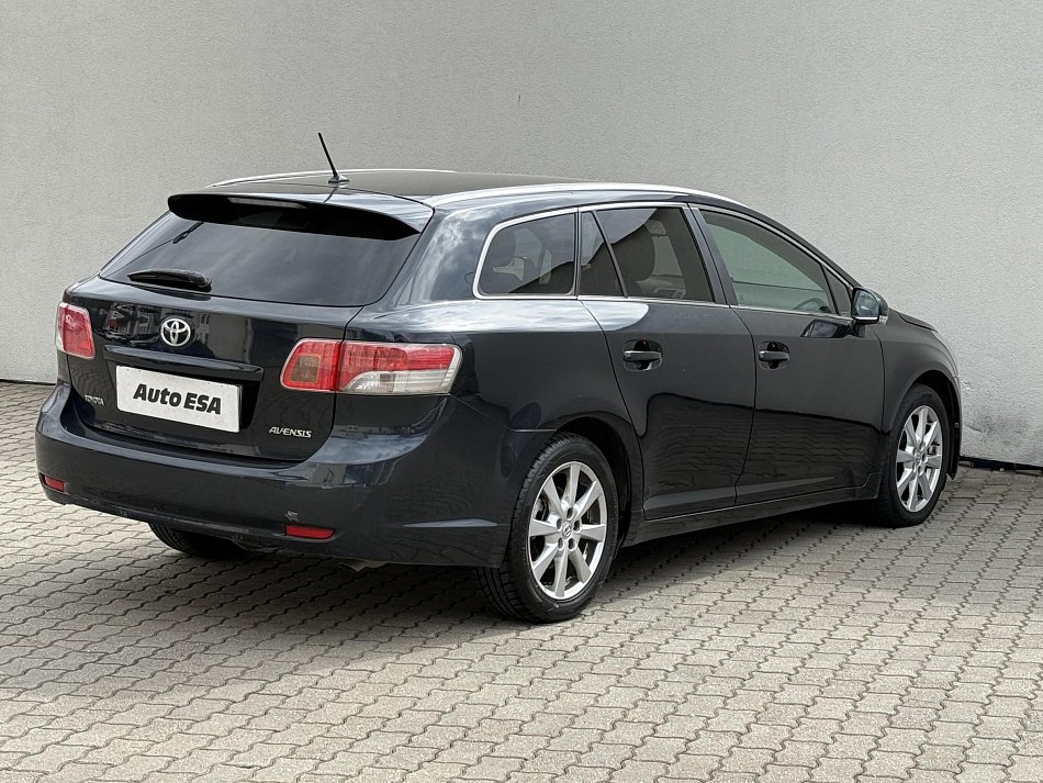 Toyota Avensis 2.2D 