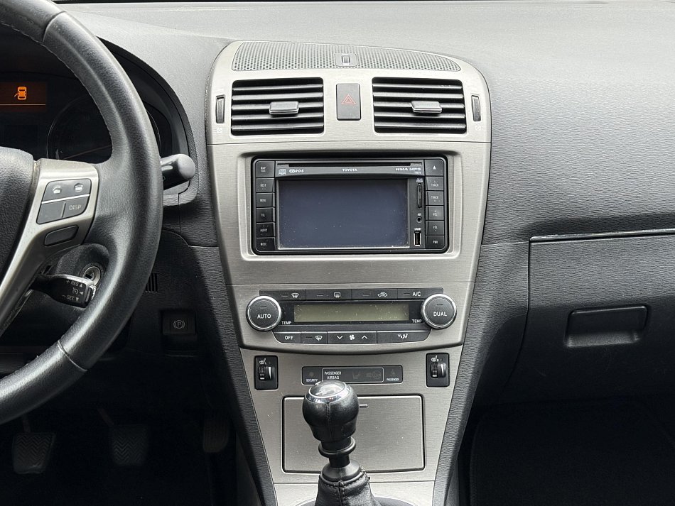 Toyota Avensis 2.2D 