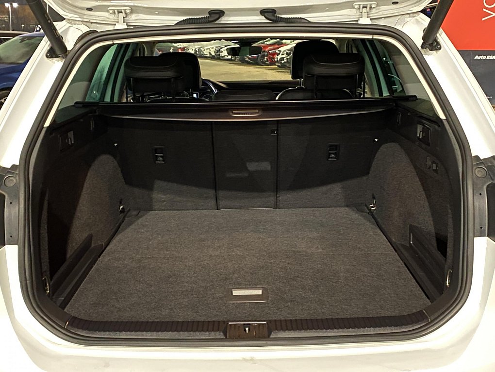 Volkswagen Passat 2.0TDi Elegance