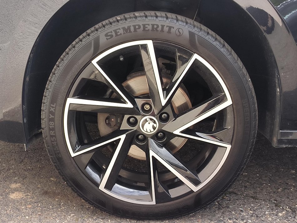 Škoda Kamiq 1.5 TSi Monte Carlo