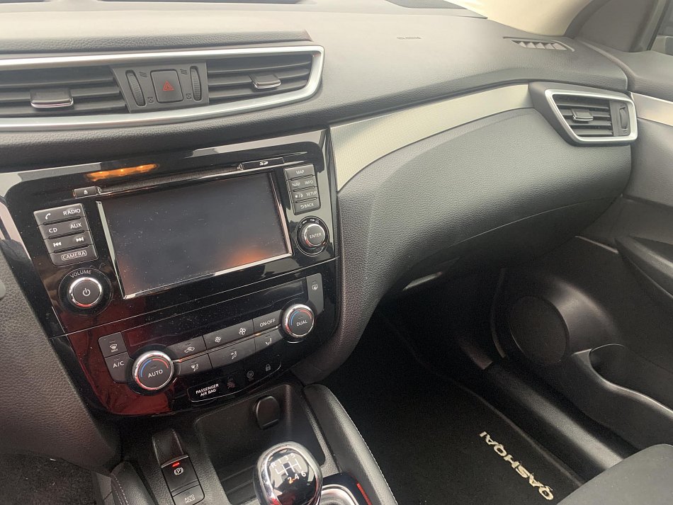 Nissan Qashqai 1.2 DiG-T N-Connecta