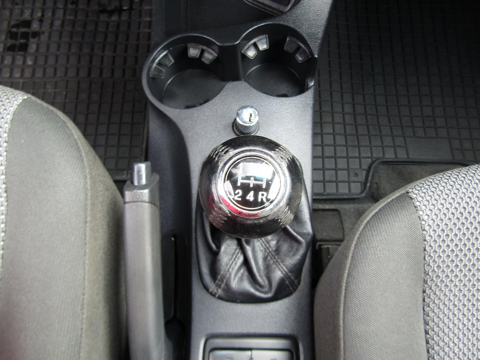 Kia Sportage 2.0 i  4x4
