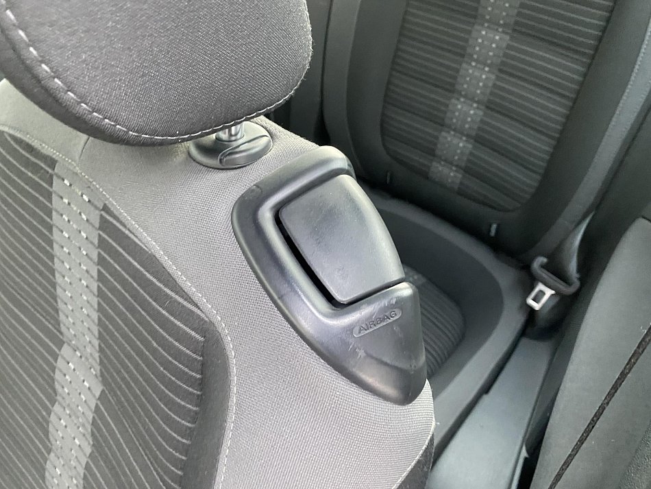 Volkswagen Beetle 2.0 TSi Sport