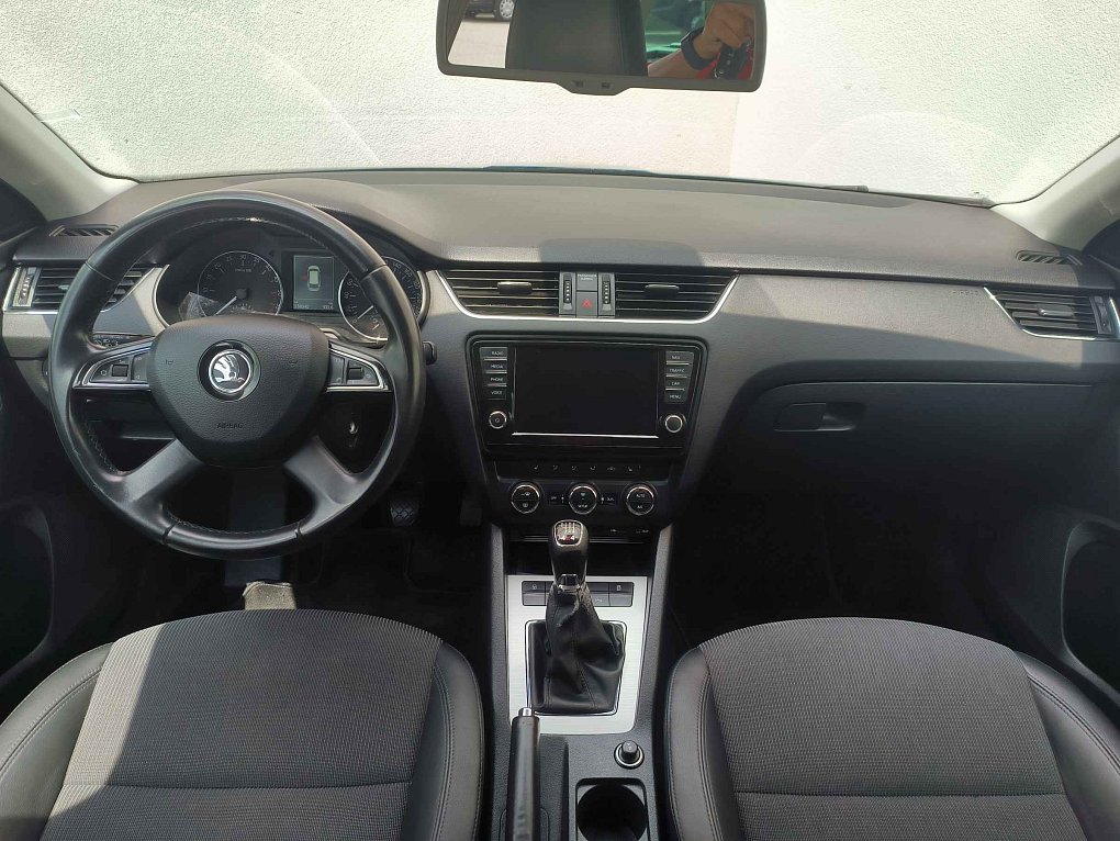 Škoda Octavia III 1.6 TDi Elegance 4x4