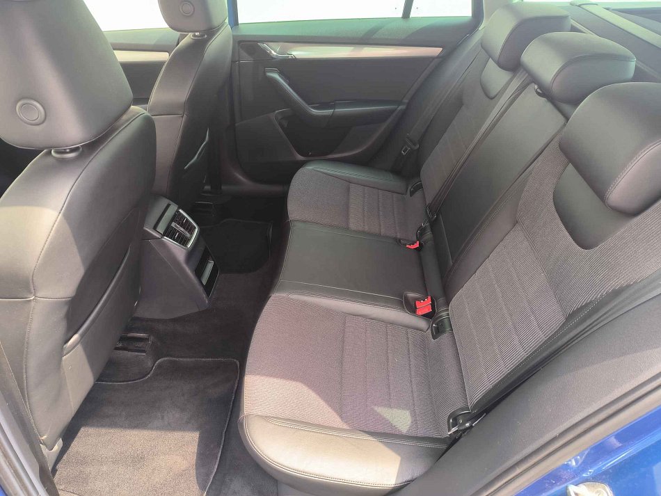 Škoda Octavia III 1.6 TDi Elegance 4x4