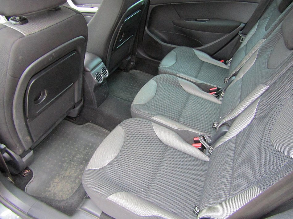 Peugeot 308 1.6 HDi 