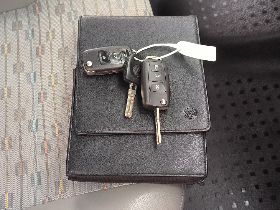 Volkswagen Transporter 2.0TDi  L2 5míst