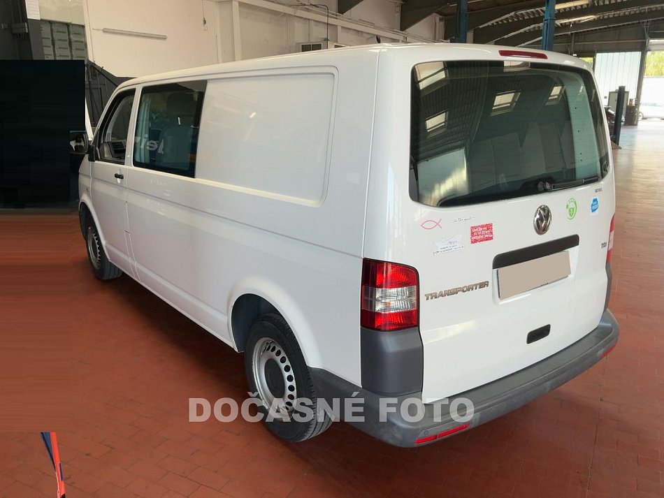 Volkswagen Transporter 2.0TDi  L2 5míst