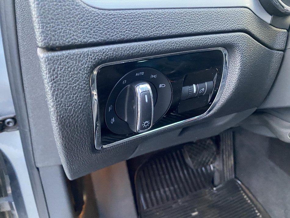 Škoda Superb II 2.0 TDi Ambition