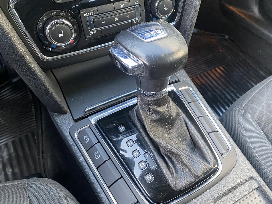 Škoda Superb II 2.0 TDi Ambition