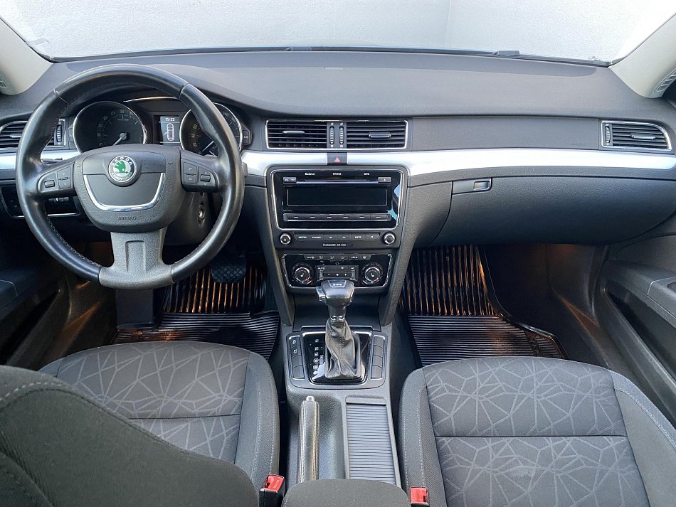 Škoda Superb II 2.0 TDi Ambition