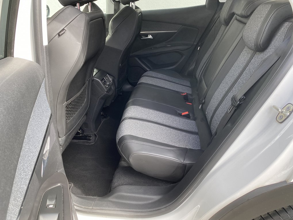 Peugeot 3008 1.6 THP Allure