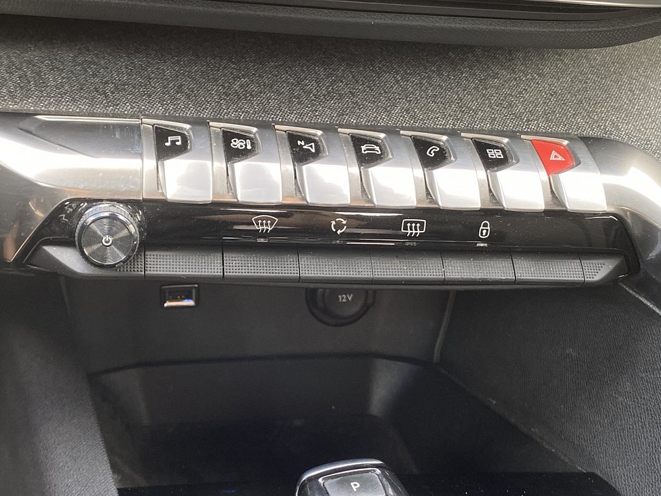 Peugeot 3008 1.6 THP Allure