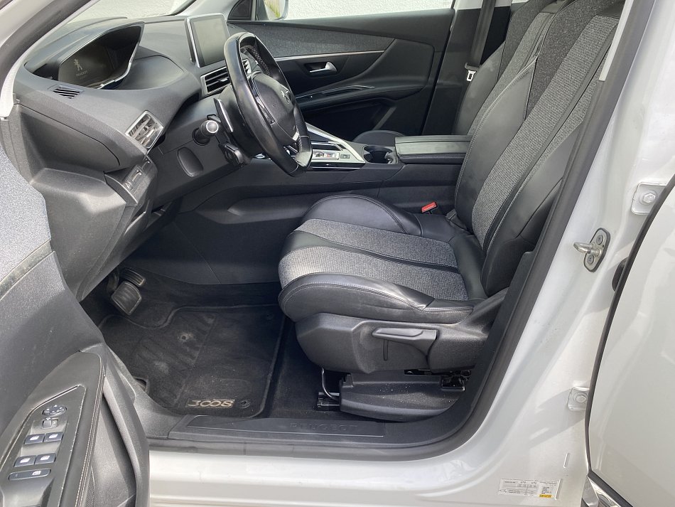 Peugeot 3008 1.6 THP Allure