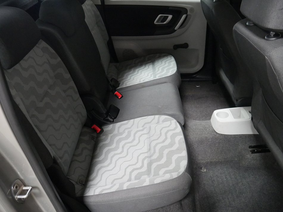 Škoda Roomster 1.4i 