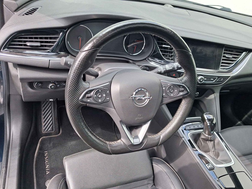 Opel Insignia 2.0 CDTi OPC line